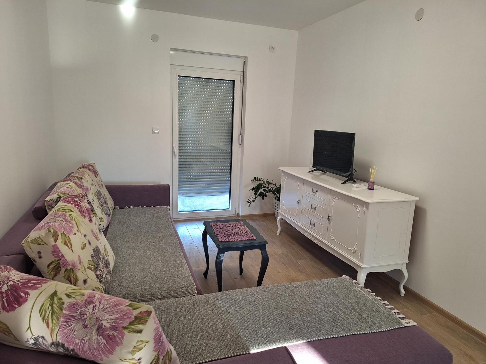 Expo Airport Otel Surcin Экстерьер фото